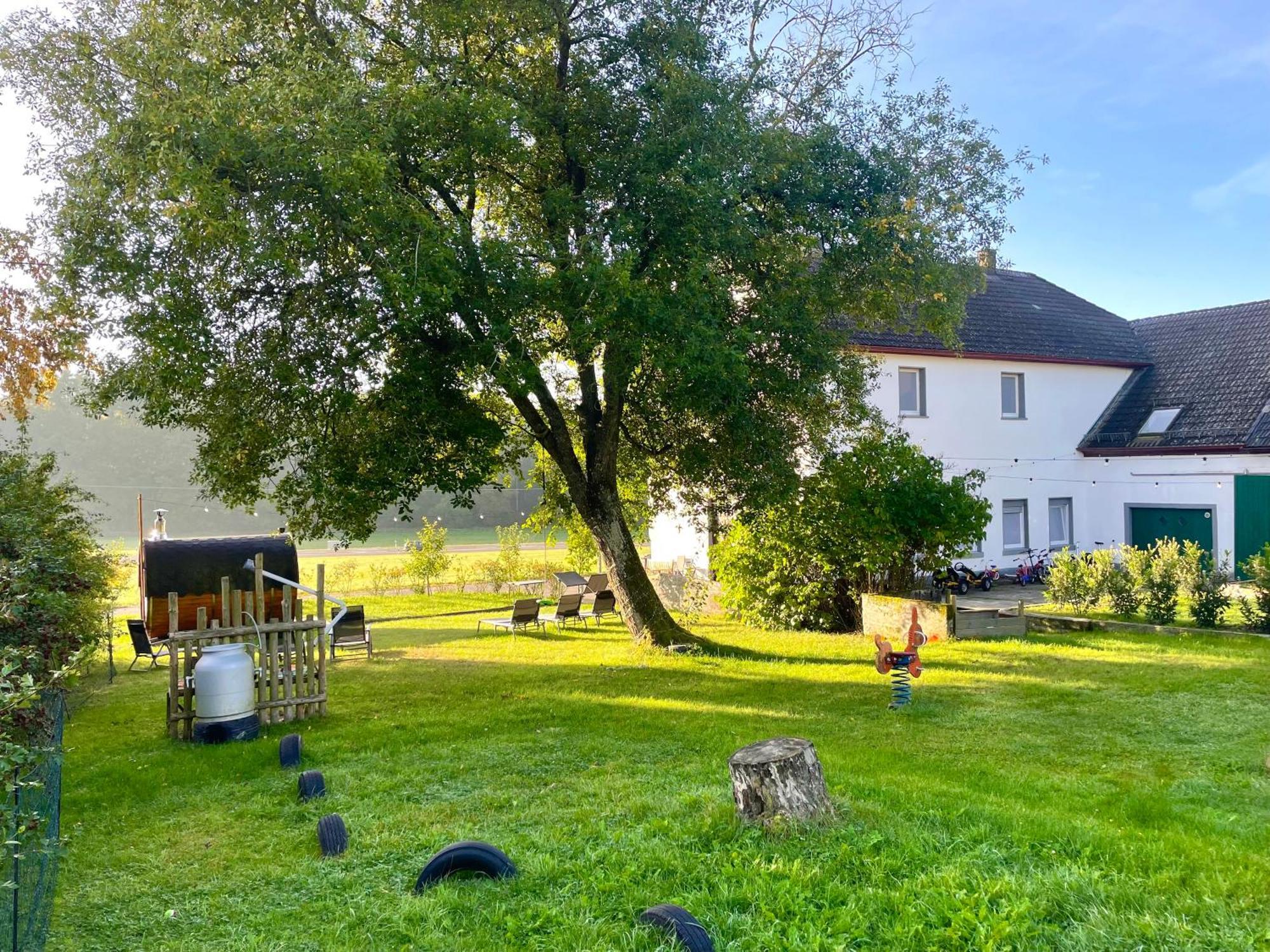 Ferienhaus Backesgarten Fuer 22 Personen Neichen Exteriér fotografie