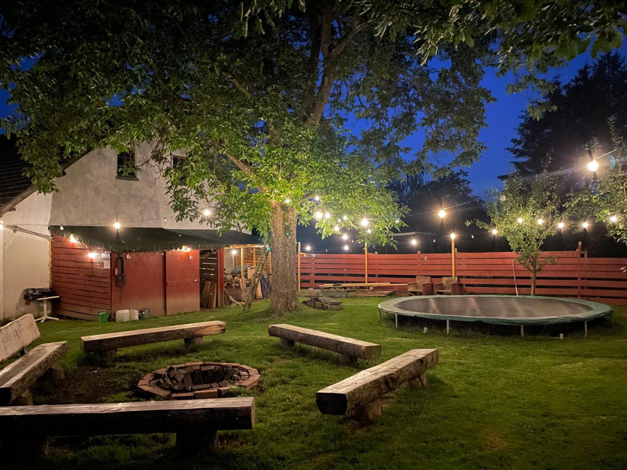 Ferienhaus Backesgarten Fuer 22 Personen Neichen Exteriér fotografie